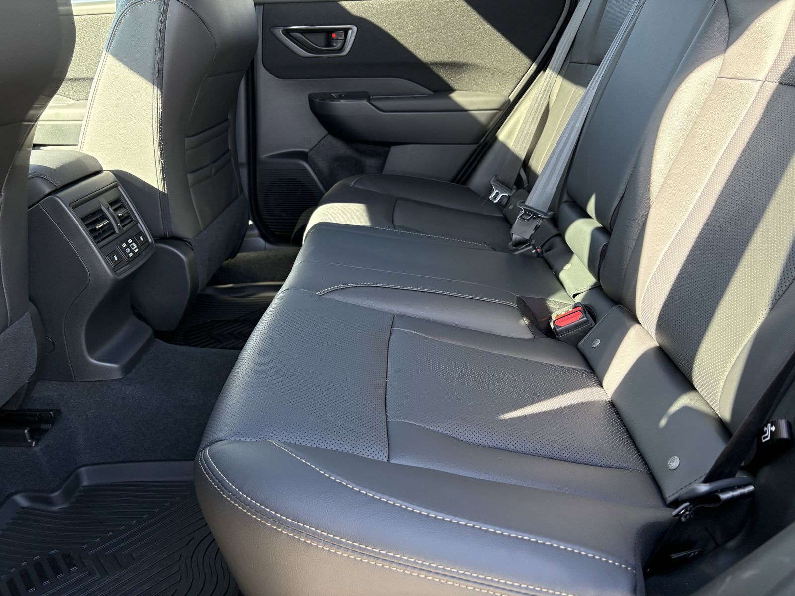 2026 Subaru Outback Limited - Photo 34