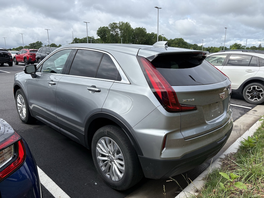 Used 2024 Cadillac XT4 FWD Luxury FWD Luxury