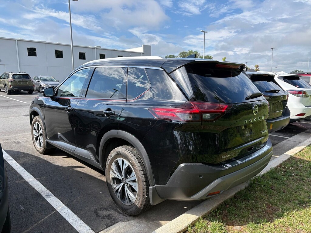 Used 2021 Nissan Rogue SV SUV