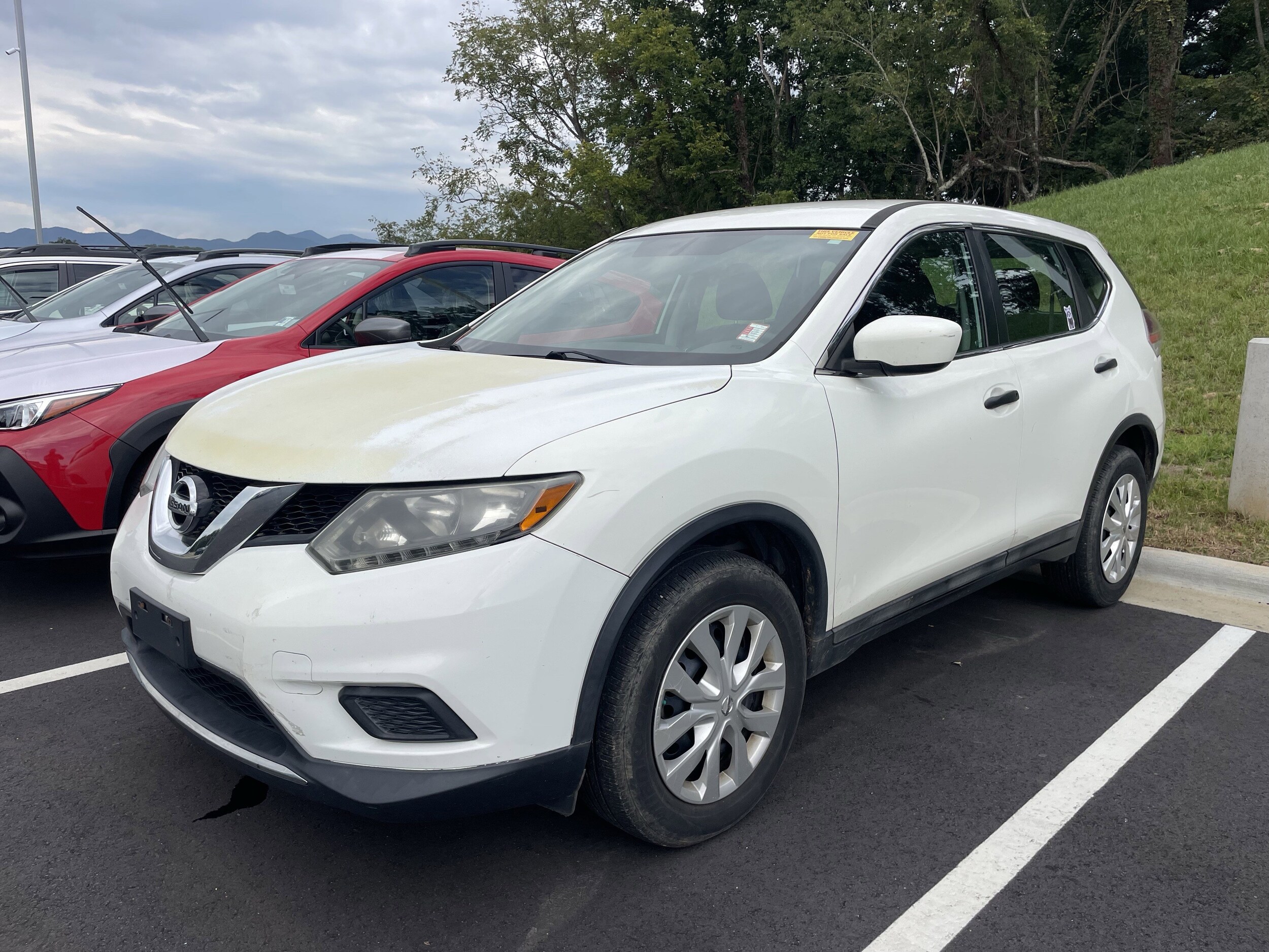 2016 Nissan Rogue S photo 3