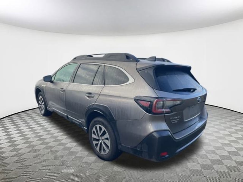 Used 2024 Subaru Outback Premium Premium AWD