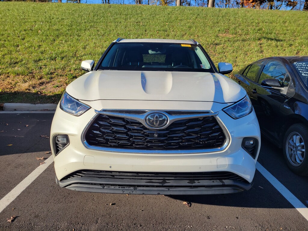 Used 2021 Toyota Highlander Limited Limited AWD