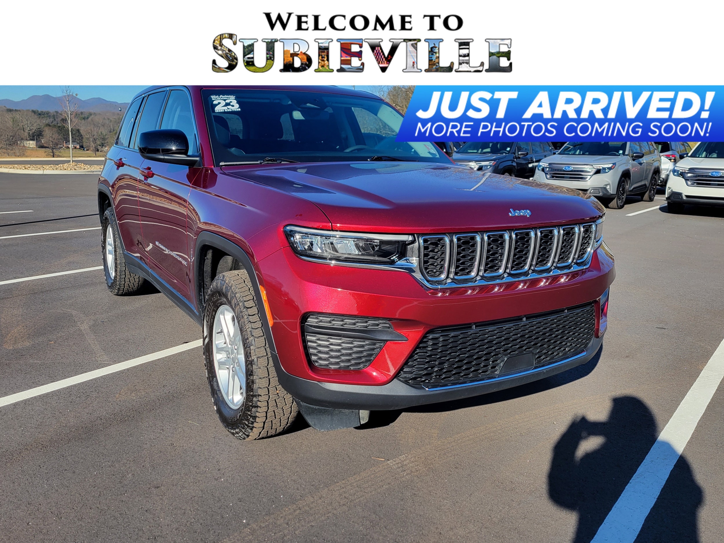 2023 Jeep Grand Cherokee Laredo's photo
