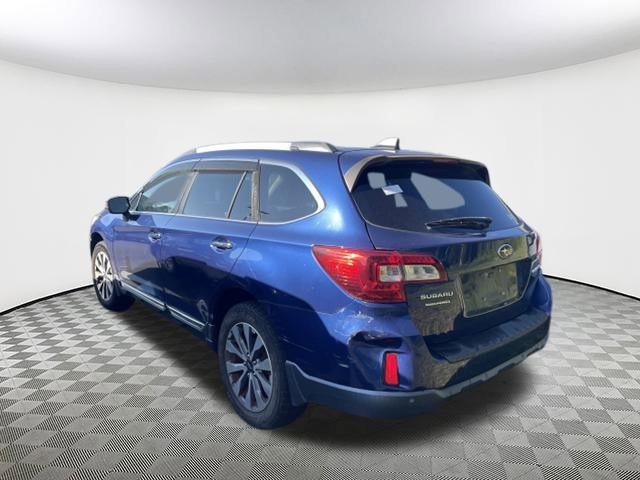 2017 Subaru Outback Touring photo 3