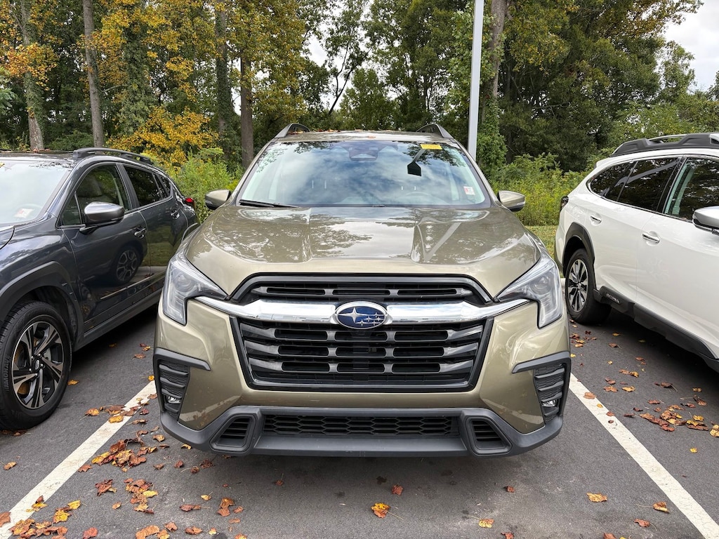 Used 2023 Subaru Ascent Limited SUV