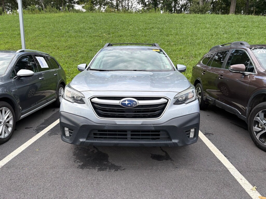 Used 2022 Subaru Outback Premium SUV