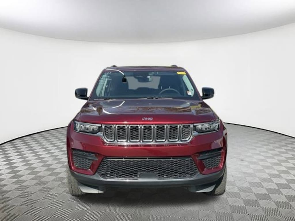 Used 2023 Jeep Grand Cherokee Laredo Laredo 4x4