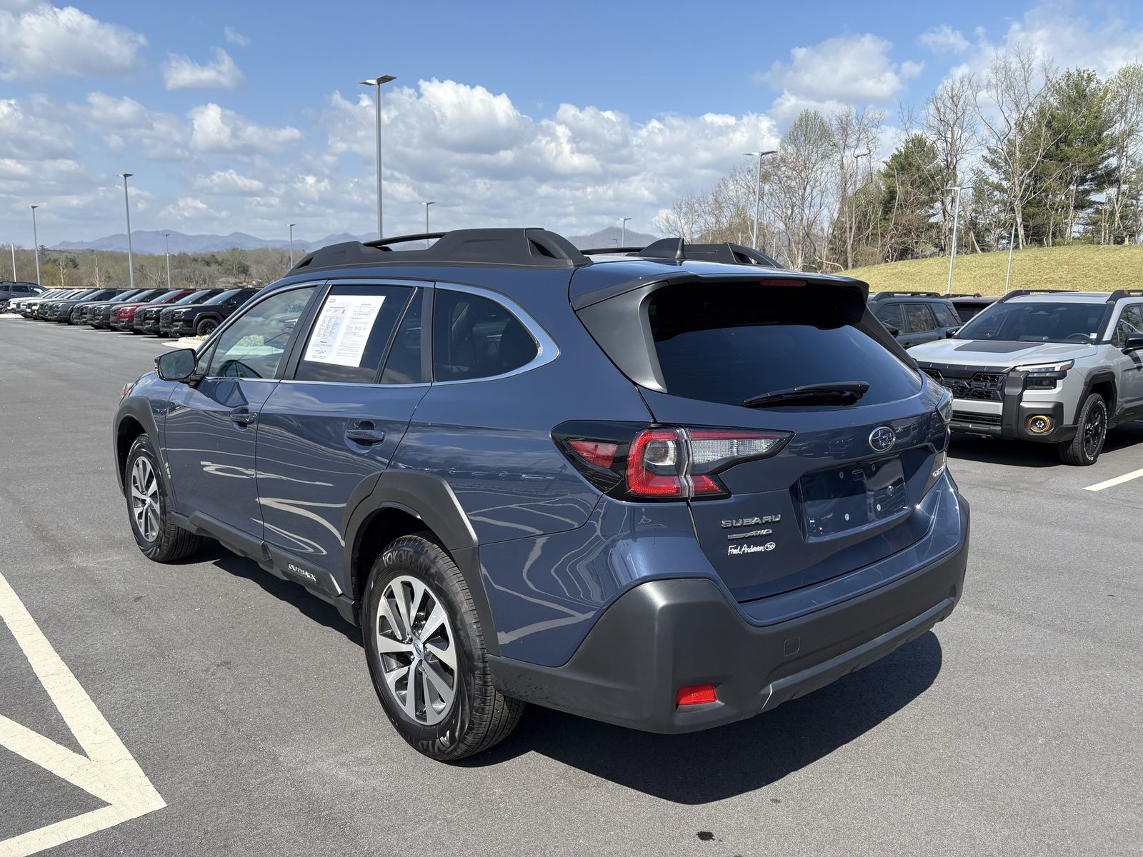 2025 Subaru Outback Premium - Photo 6