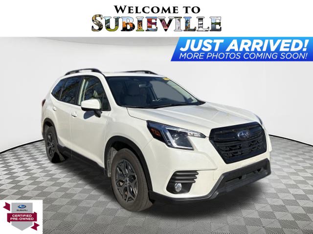 2023 Subaru Forester Premium's photo