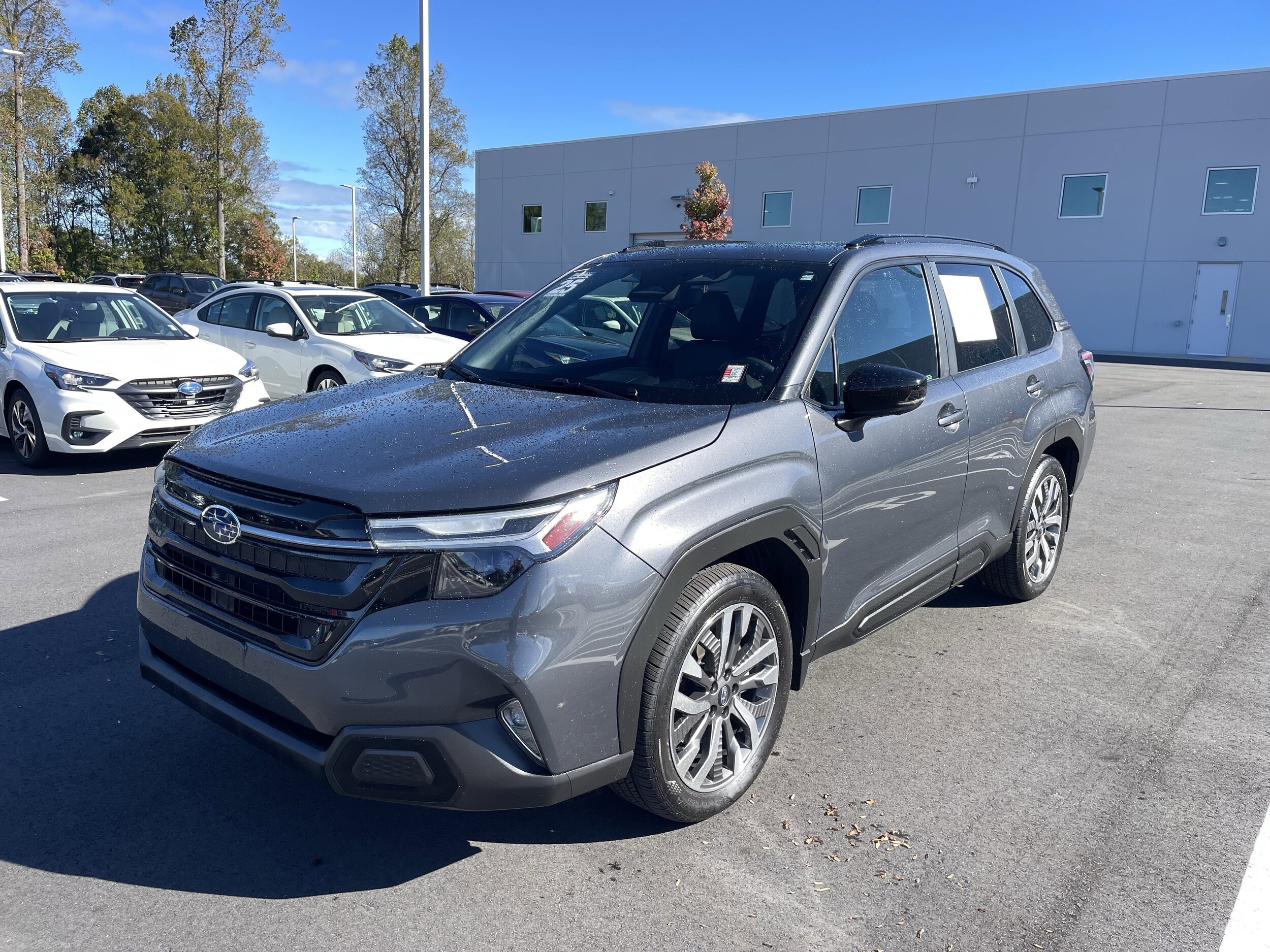 2025 Subaru Forester Touring photo 3
