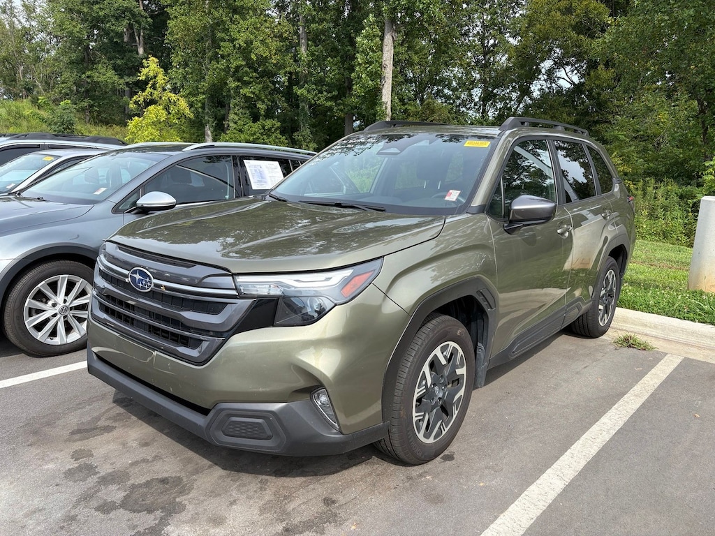 Used 2025 Subaru Forester Premium SUV