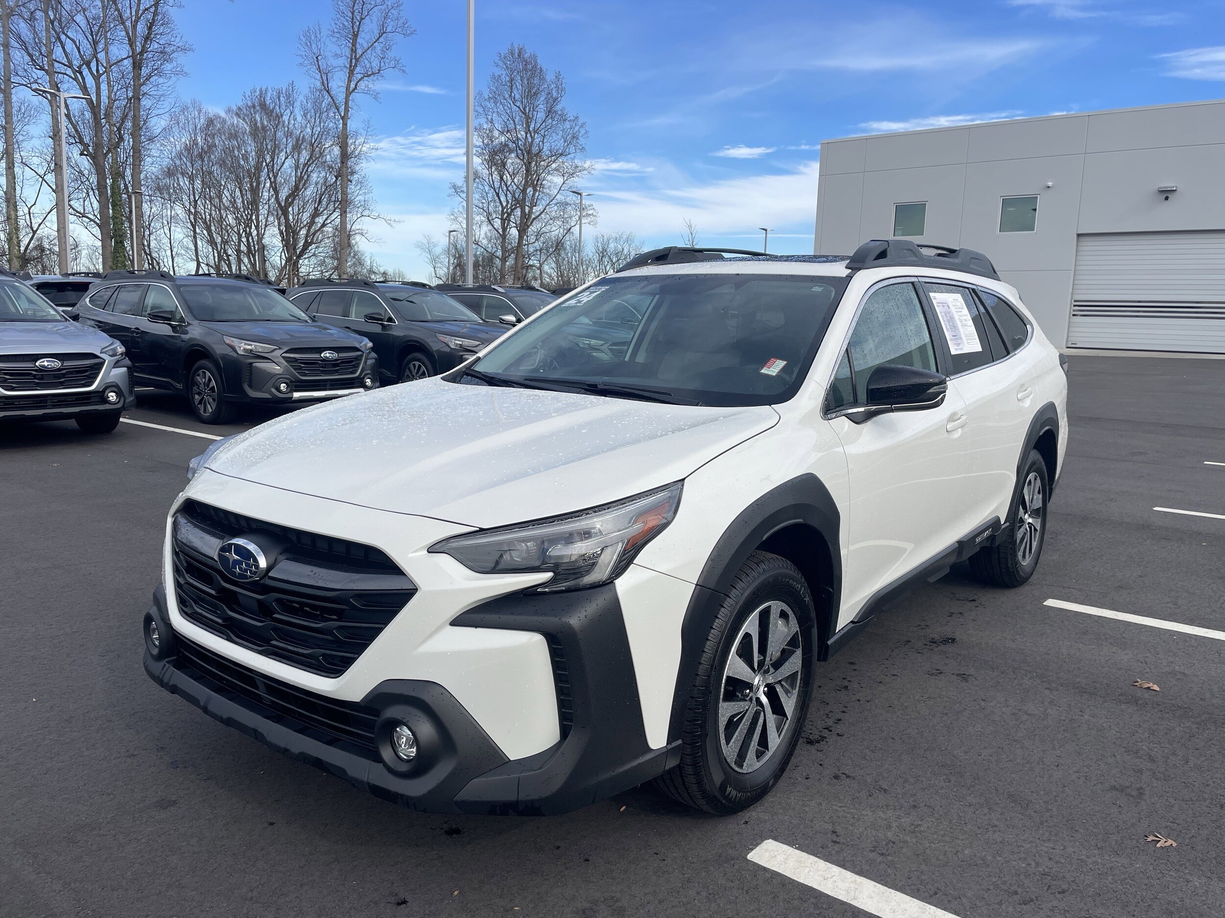 2024 Subaru Outback Premium photo 3