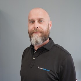 Staff member Nicholas Saunders from 5b6a8f408828