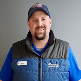 Staff member Justin Summey from 07595371f976