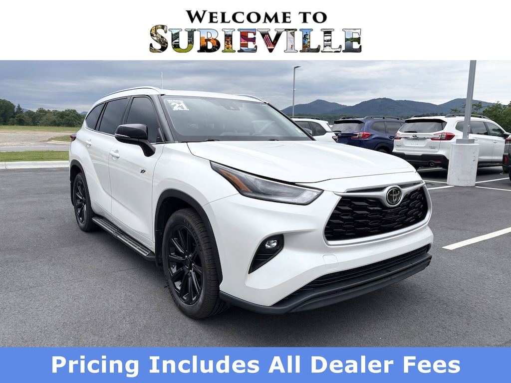 Used 2021 Toyota Highlander XLE Sport Utility