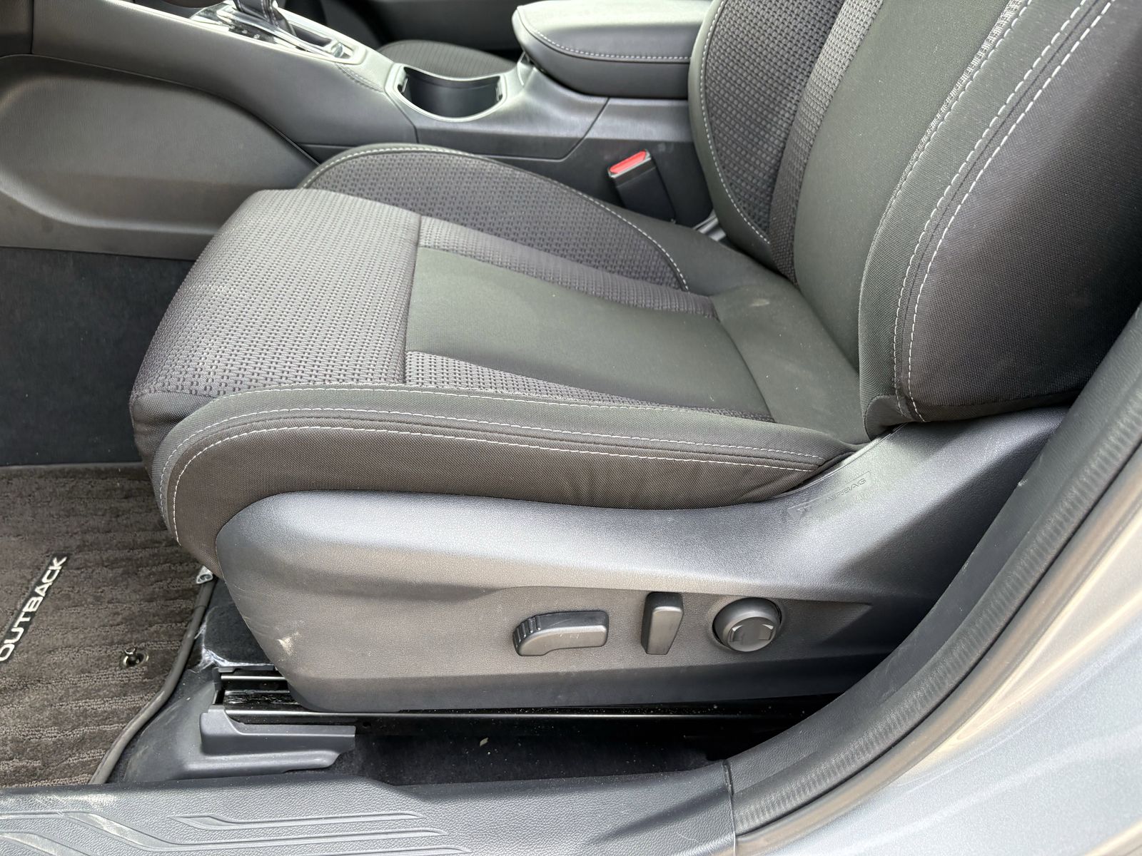2025 Subaru Outback Premium - Photo 27