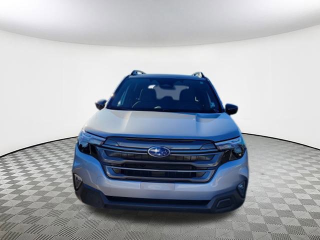 2025 Subaru Forester Premium photo 2