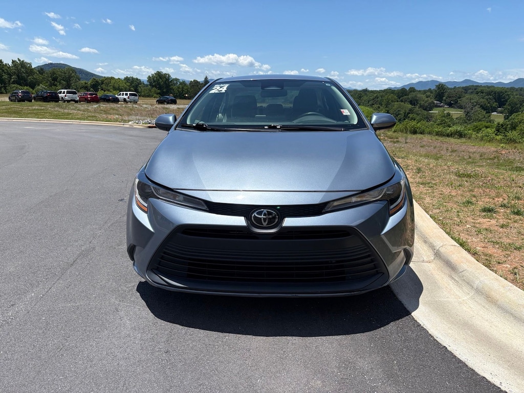 Used 2024 Toyota Corolla LE Sedan