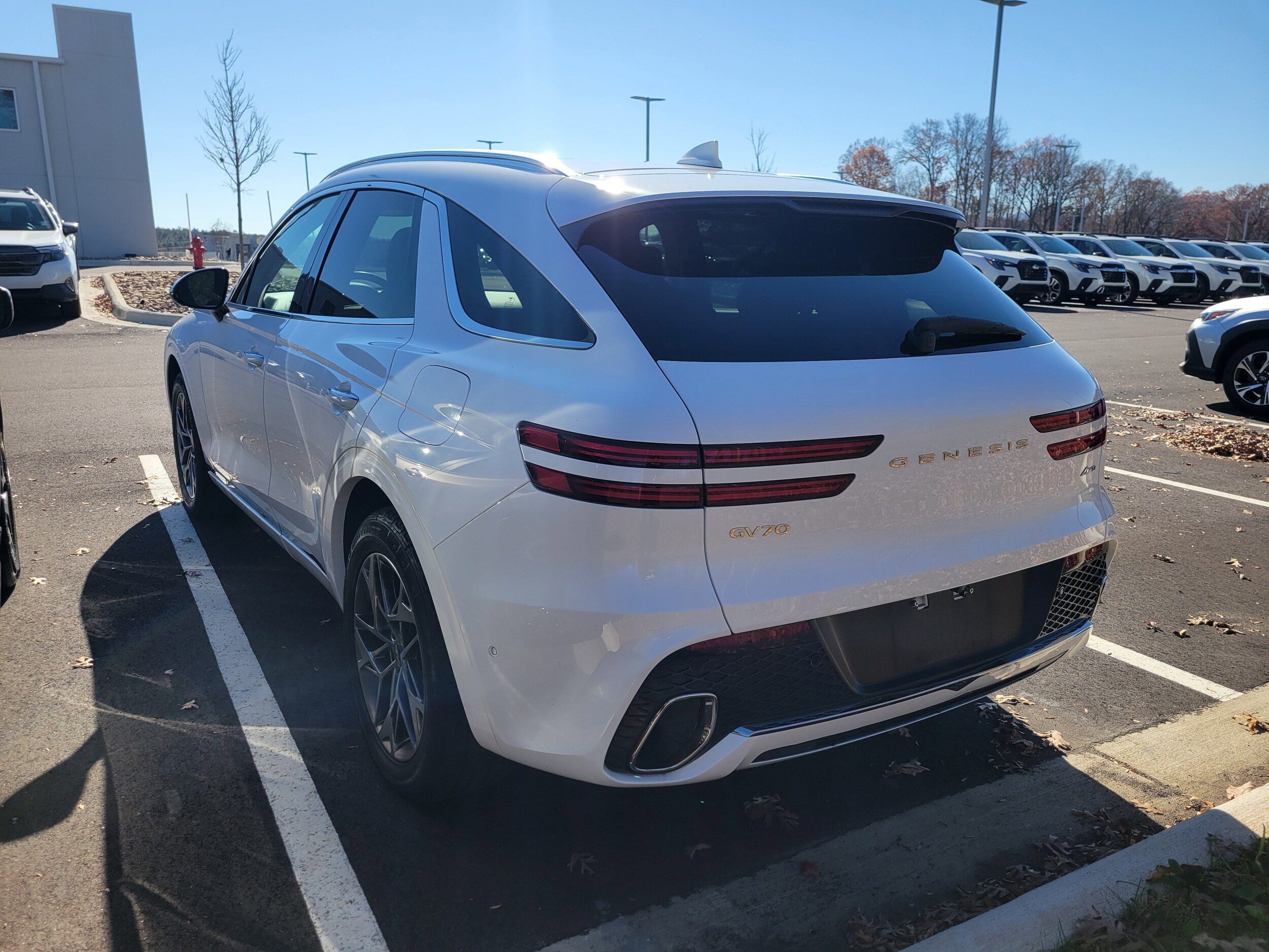 2022 Genesis GV70 2.5T photo 3
