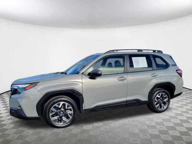 2025 Subaru Forester Premium Base photo 3