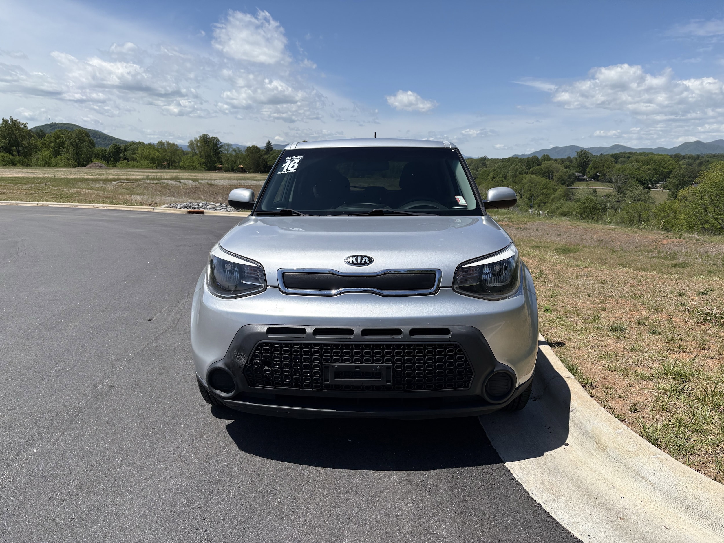 Used 2016 Kia Soul Base with VIN KNDJN2A28G7832138 for sale in Asheville, NC