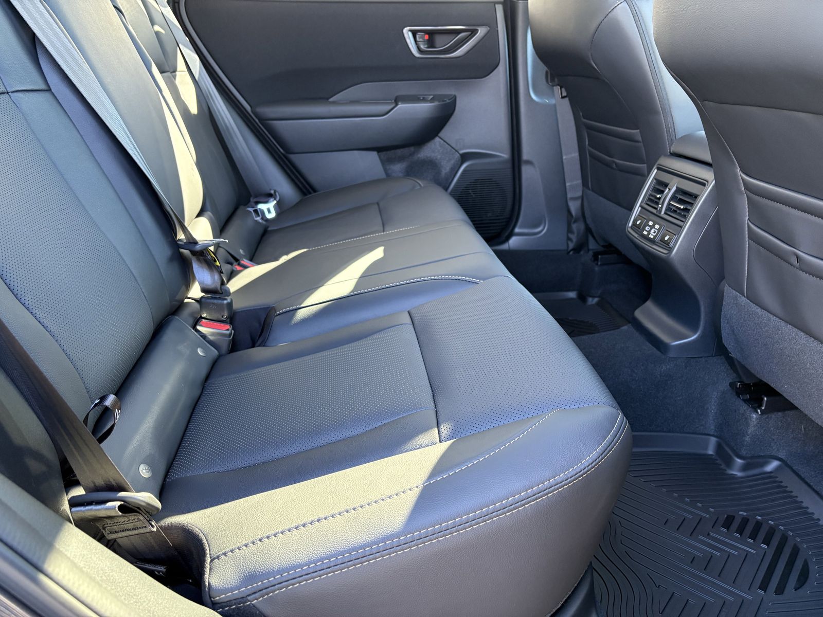 2026 Subaru Outback Limited - Photo 32