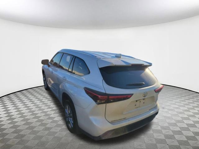 2021 Toyota Highlander Limited photo 4