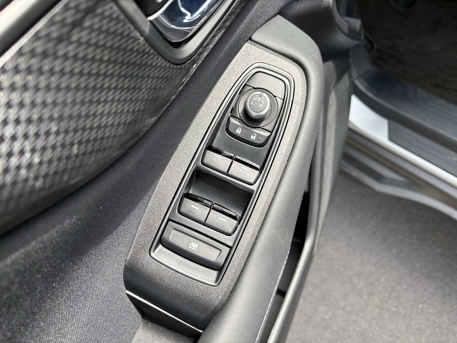 2025 Subaru Outback Premium - Photo 25