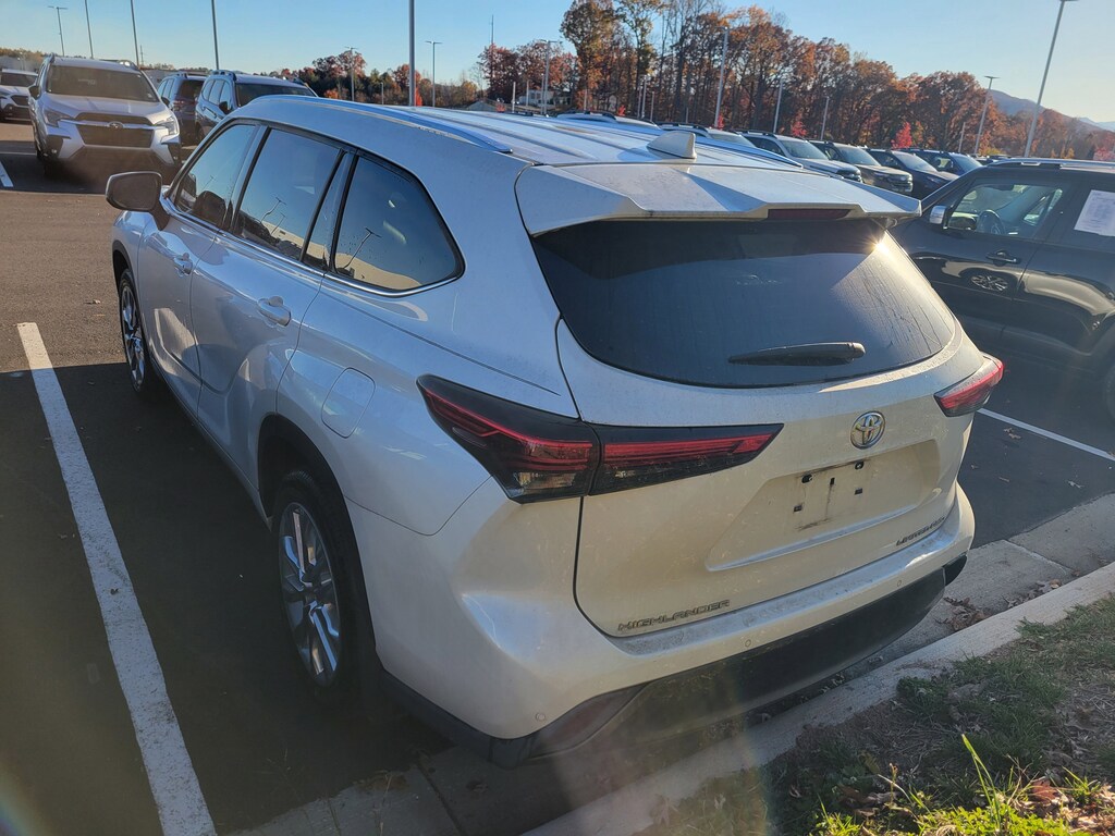 Used 2021 Toyota Highlander Limited Limited AWD