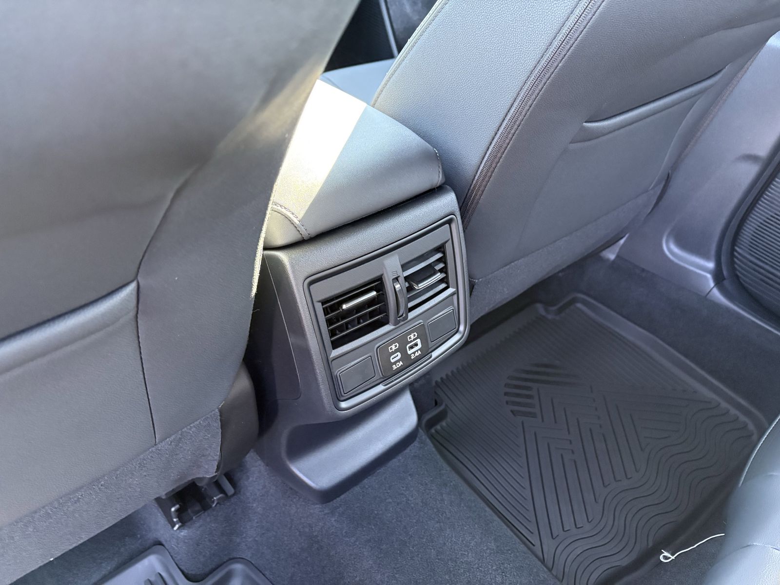 2026 Subaru Outback Premium - Photo 31