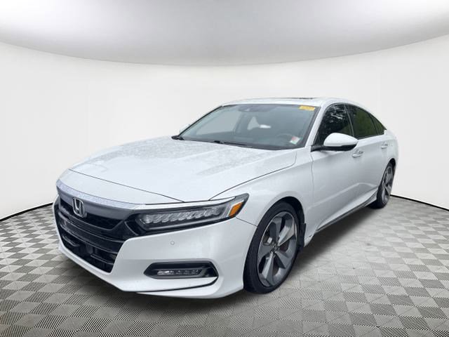 2019 Honda Accord Touring photo 2