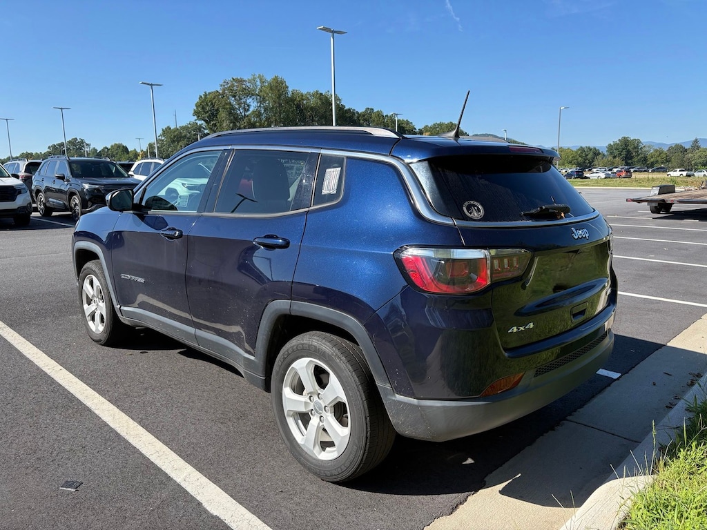 Used 2019 Jeep Compass Latitude SUV