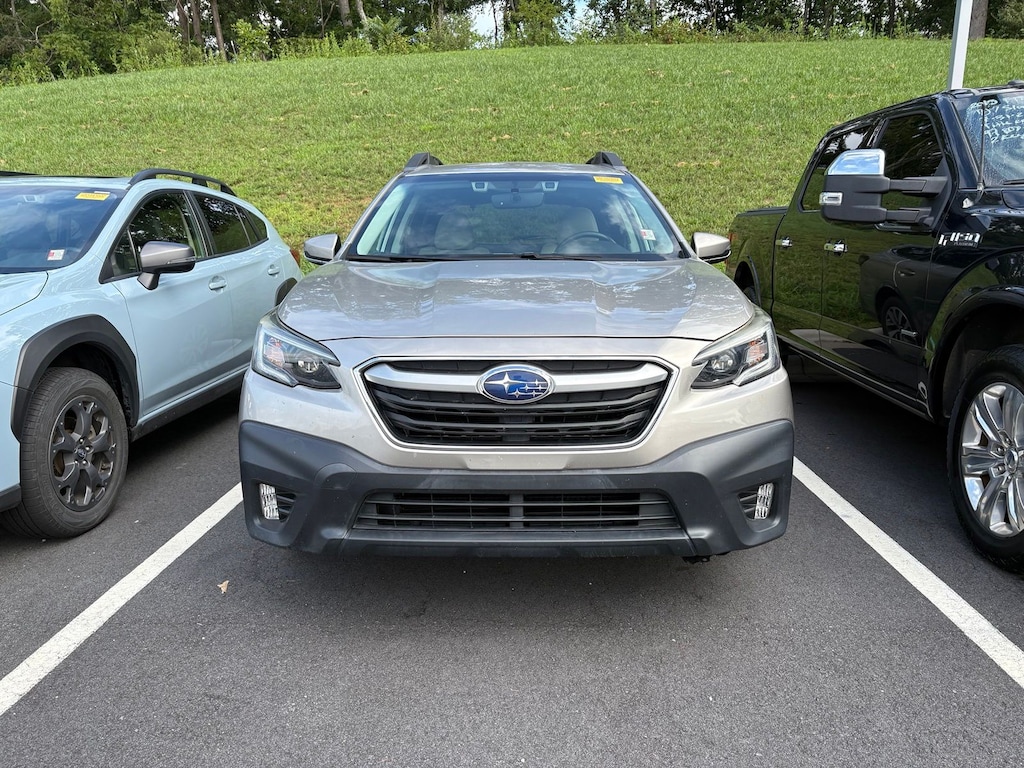 Used 2020 Subaru Outback Premium SUV