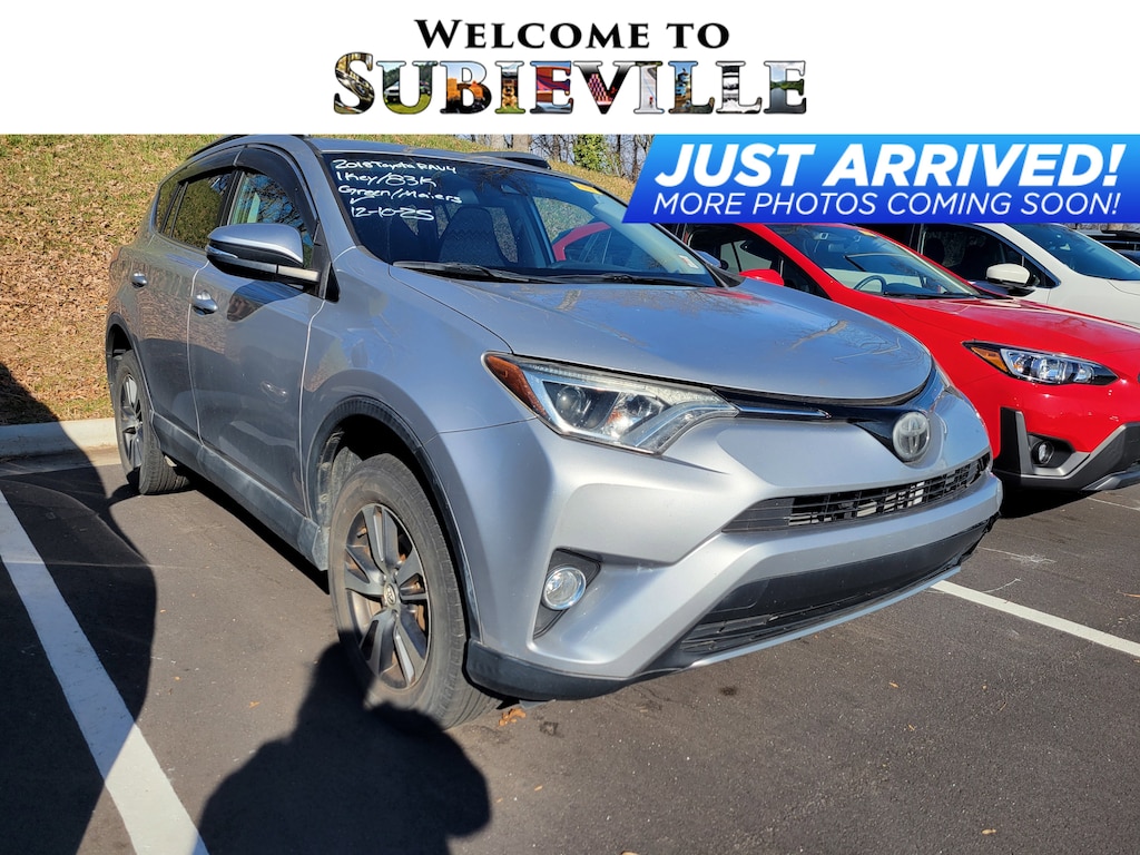 Used 2018 Toyota RAV4 XLE XLE AWD