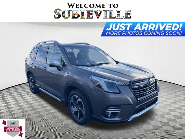 2022 Subaru Forester Touring's photo