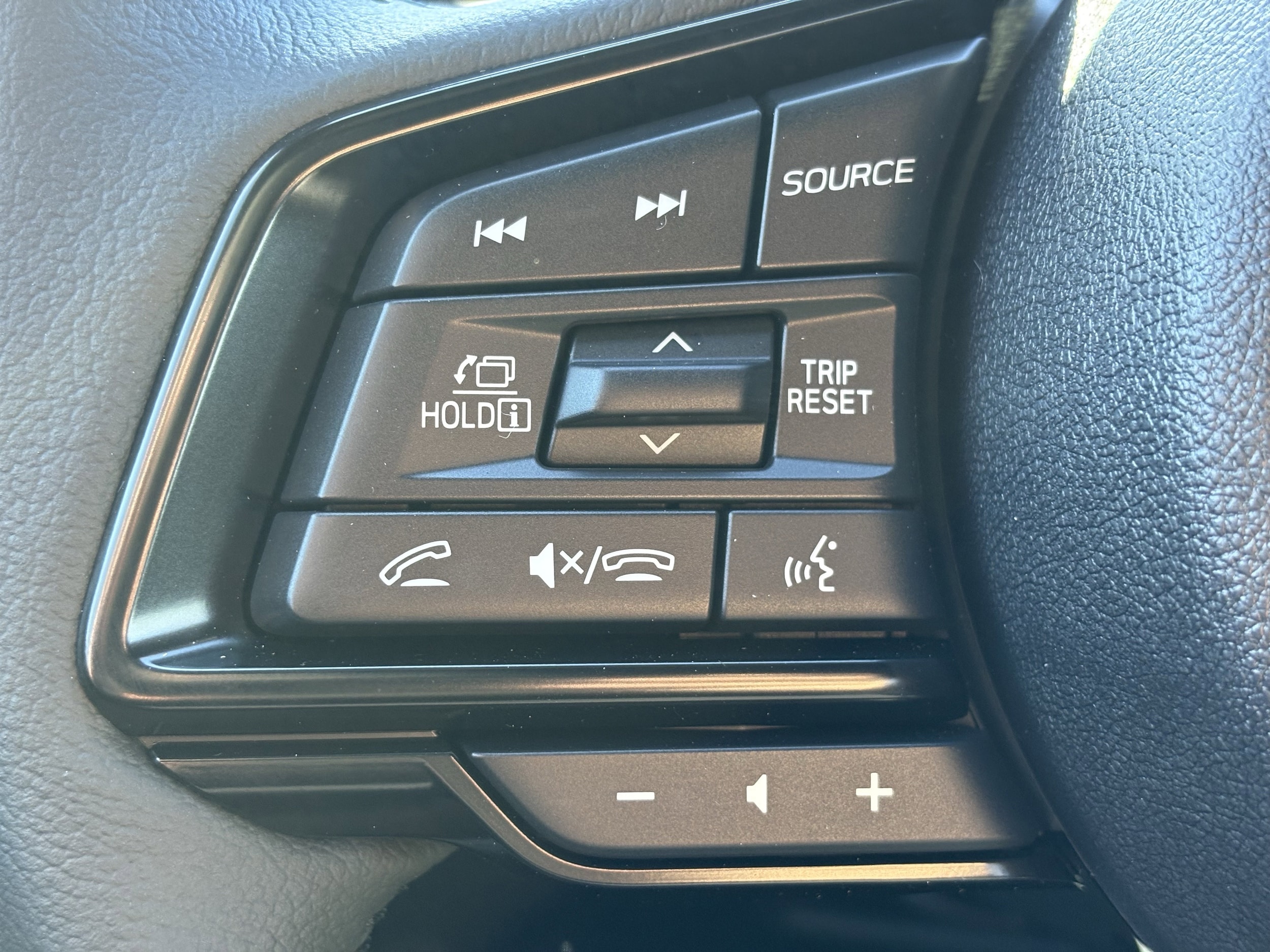 2026 Subaru Outback Limited - Photo 17