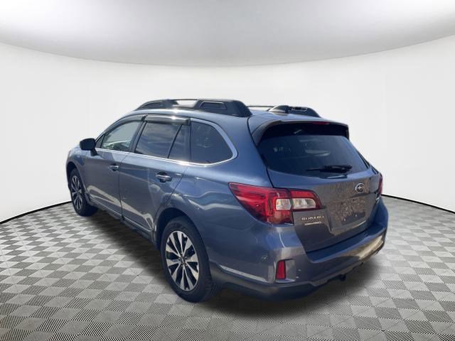 2017 Subaru Outback 2.5i Limited photo 3