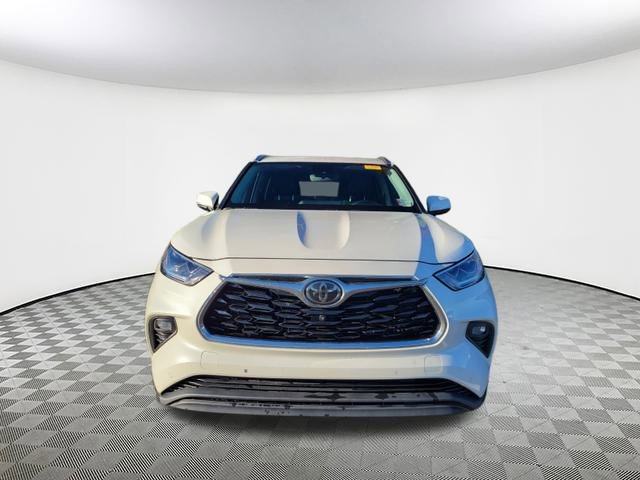 2021 Toyota Highlander Limited photo 2