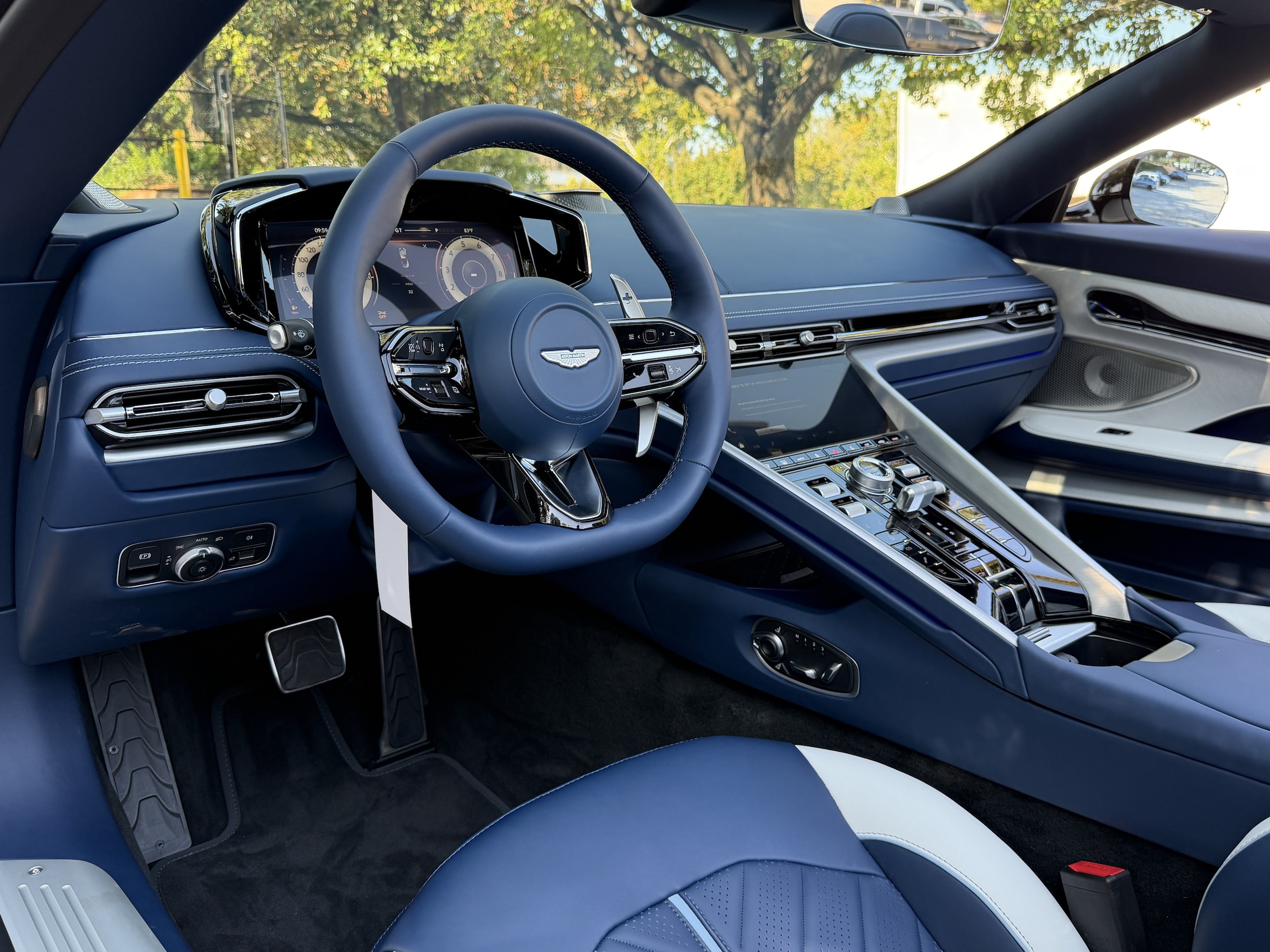 2026 Aston Martin DB12 S Volante