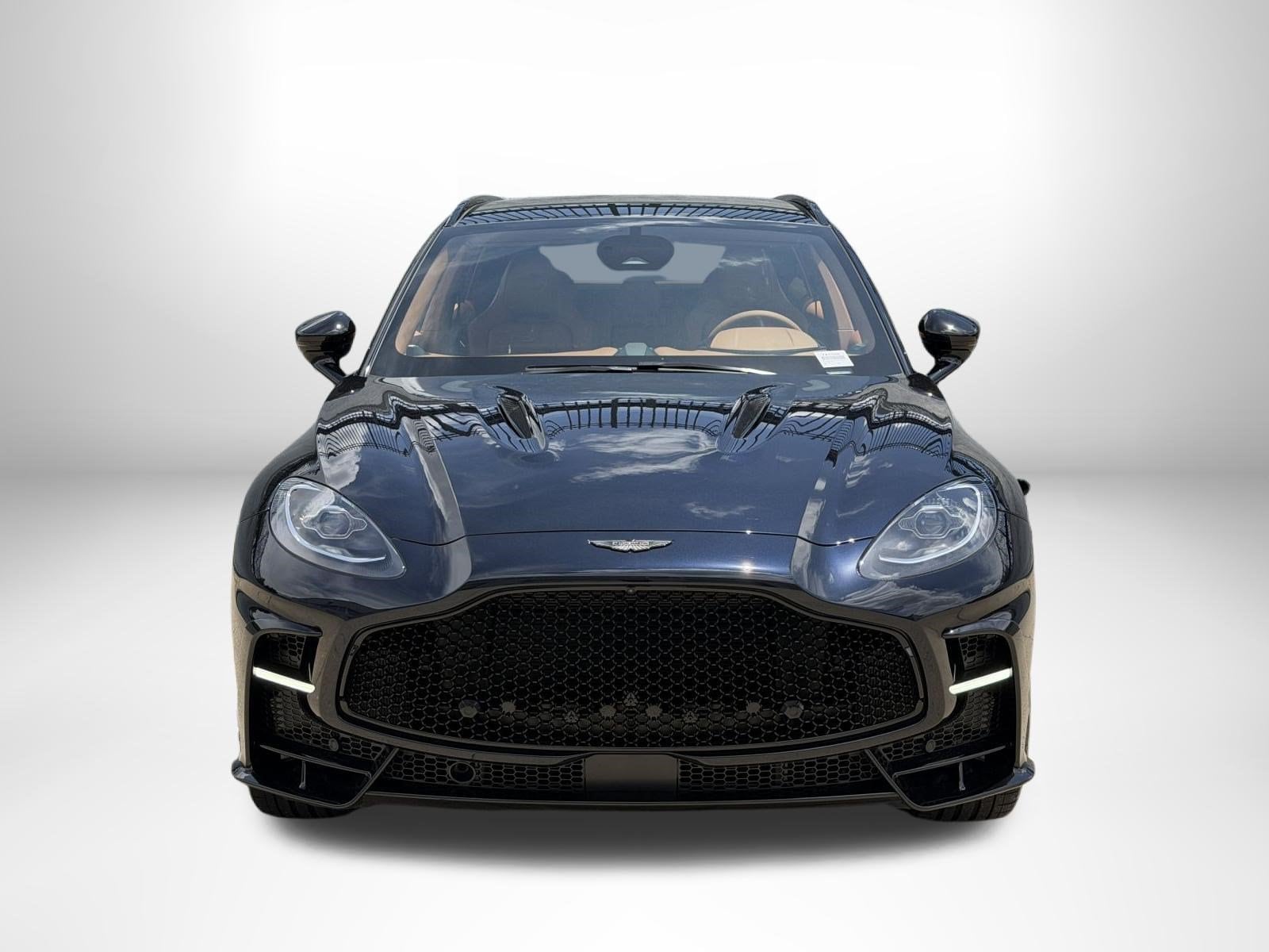 Aston Martin DBX S
