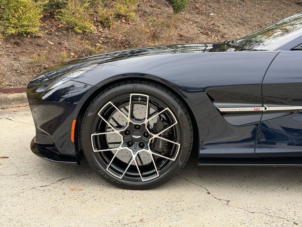 Aston Martin Vanquish Volante