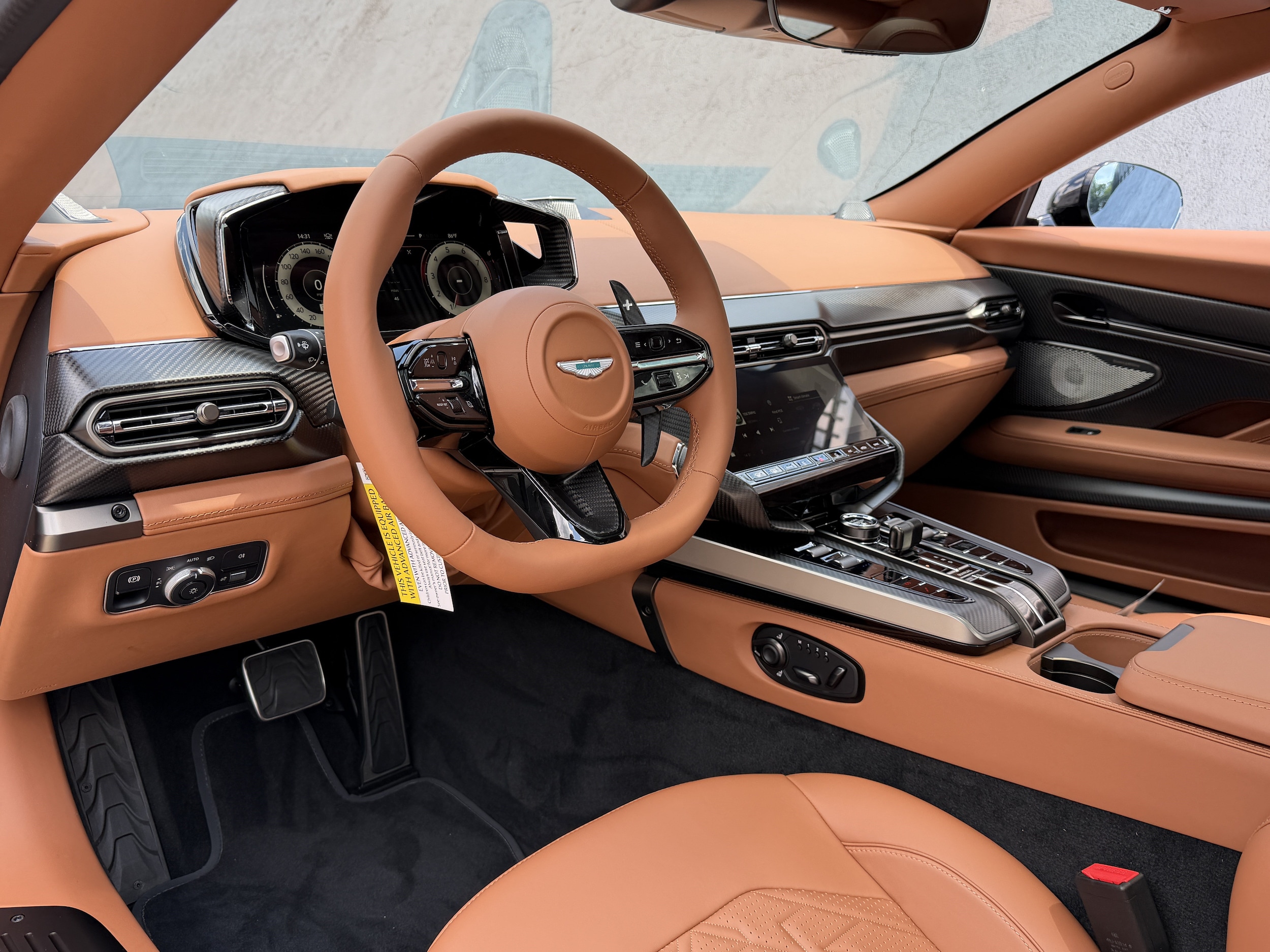 Aston Martin Vanquish V12