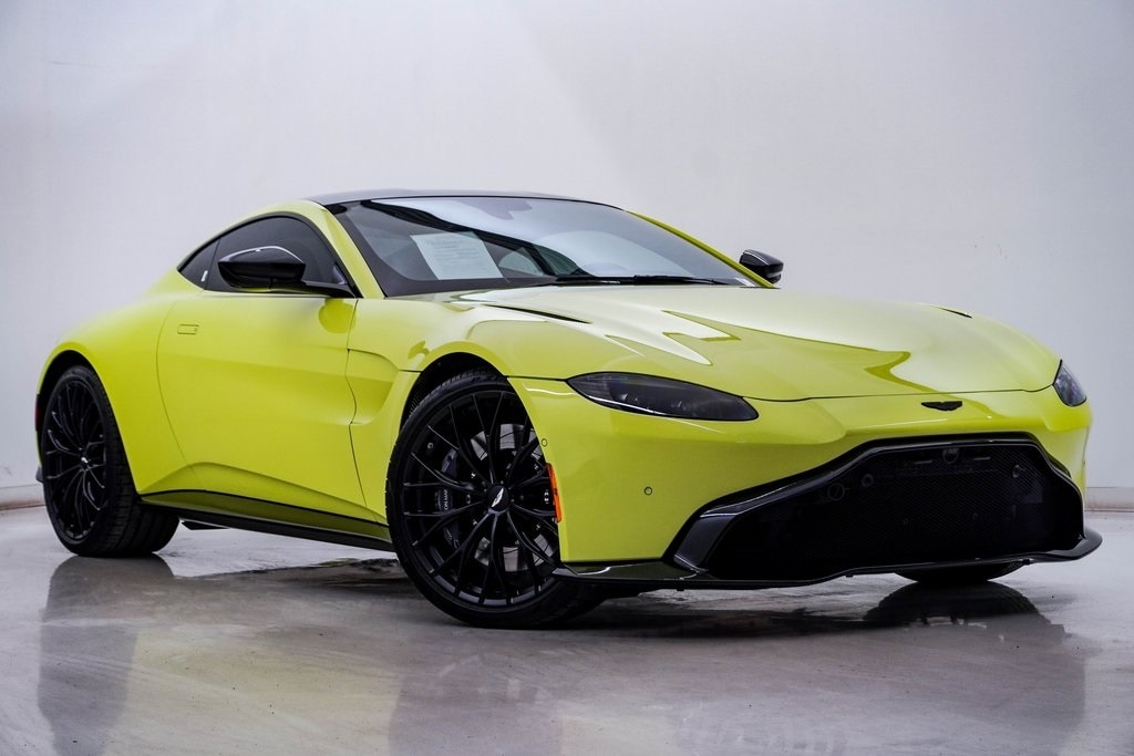 2023 Aston Martin Vantage Base's photo