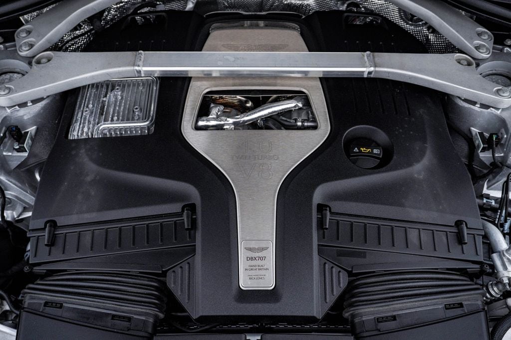 2025 Aston Martin DBX 707 - Photo 34