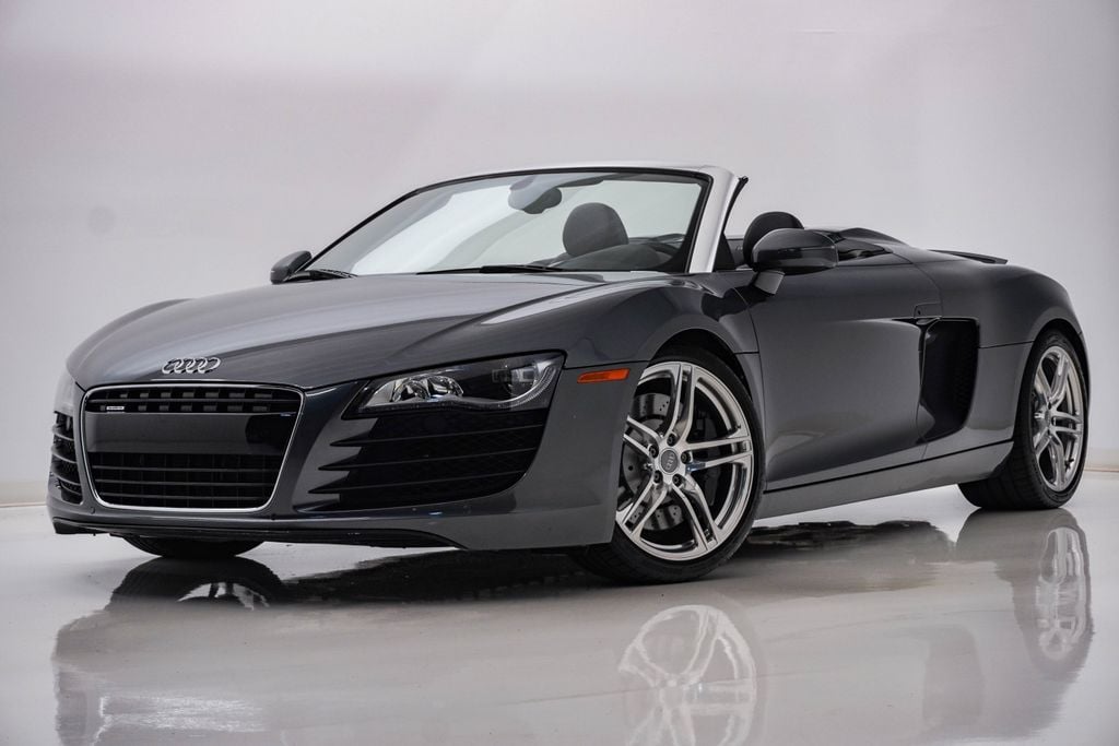 2012 Audi R8 4.2 Spyder quattro R tronic's photo
