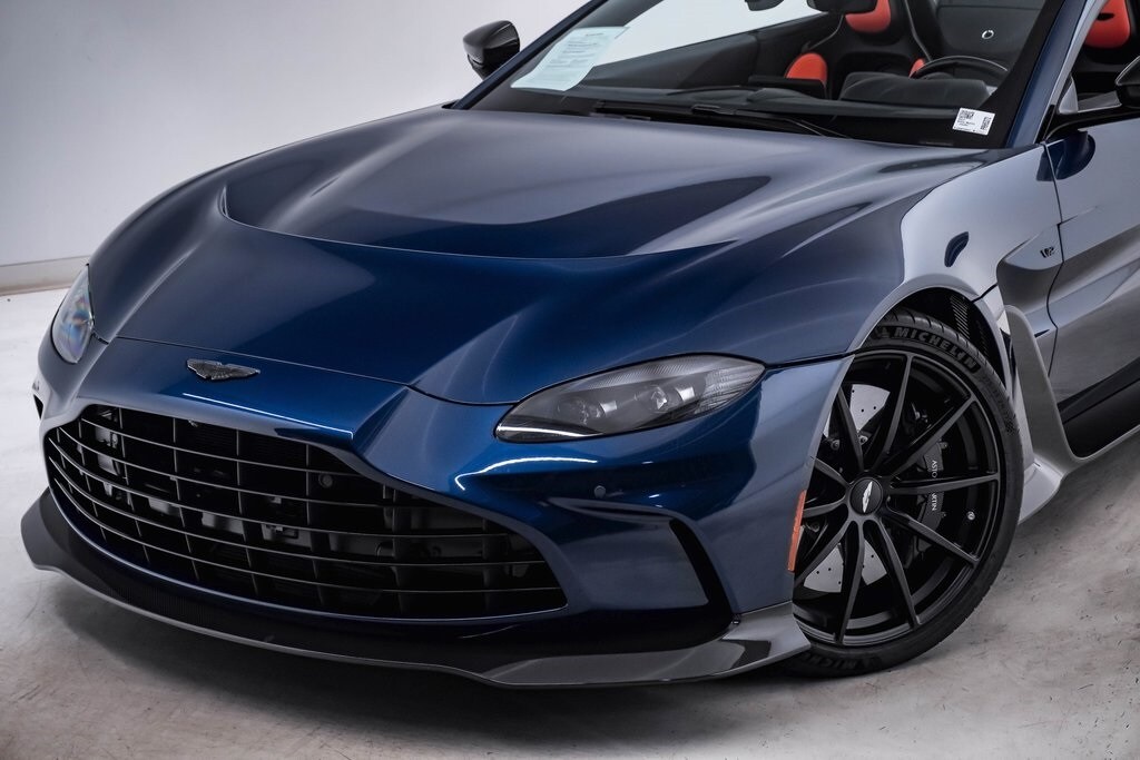 2023 Aston Martin V12 Vantage photo 4