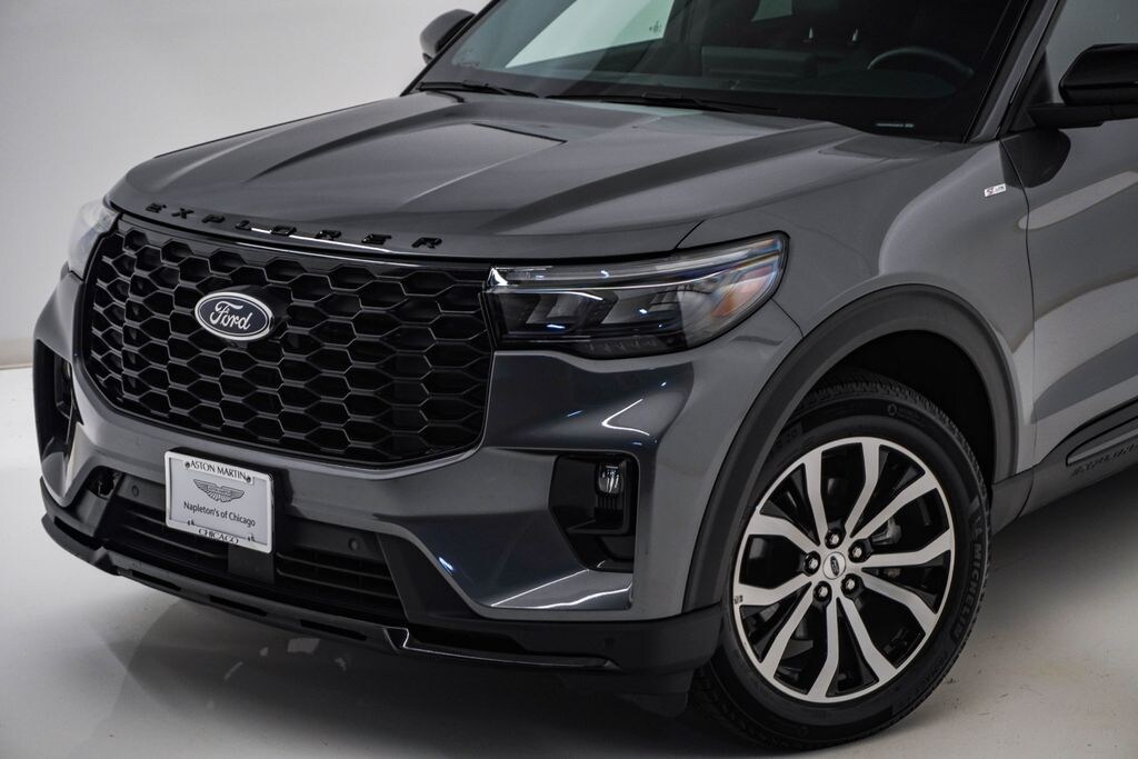 Used 2025 Ford Explorer ST-Line SUV