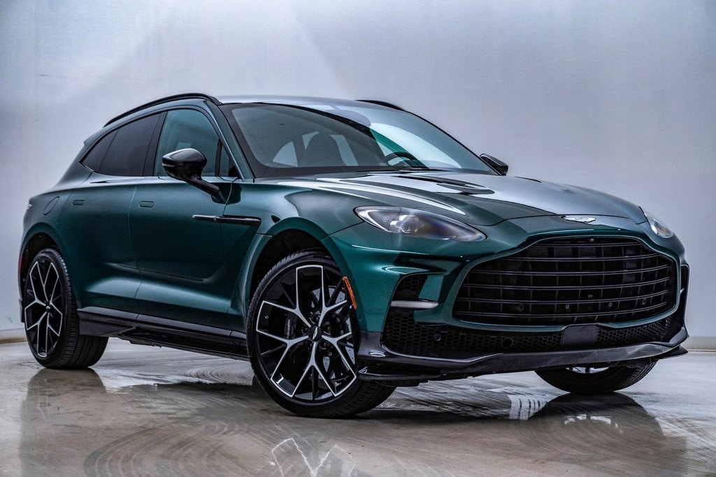 2025 Aston Martin DBX 707