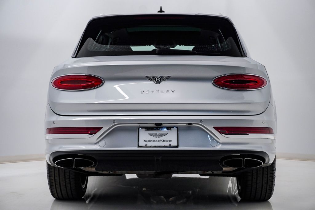 2022 Bentley Bentayga - Photo 8