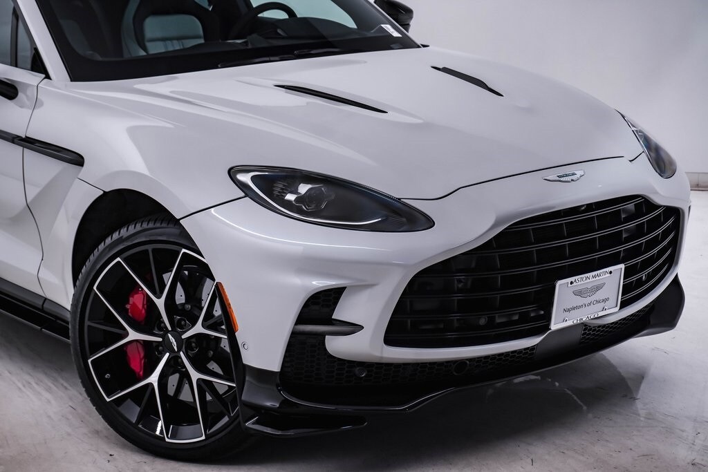 2025 Aston Martin DBX AM8 DBX707 photo 4